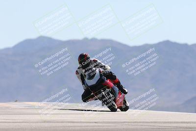 media/Oct-13-2025-Moto Forza (Mon) [[a66d839500]]/3-B Group/Session 4 (Turn 9)/